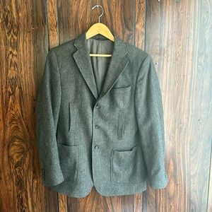 Banana Republic Herringbone Blazer. Collectors edition very rare.